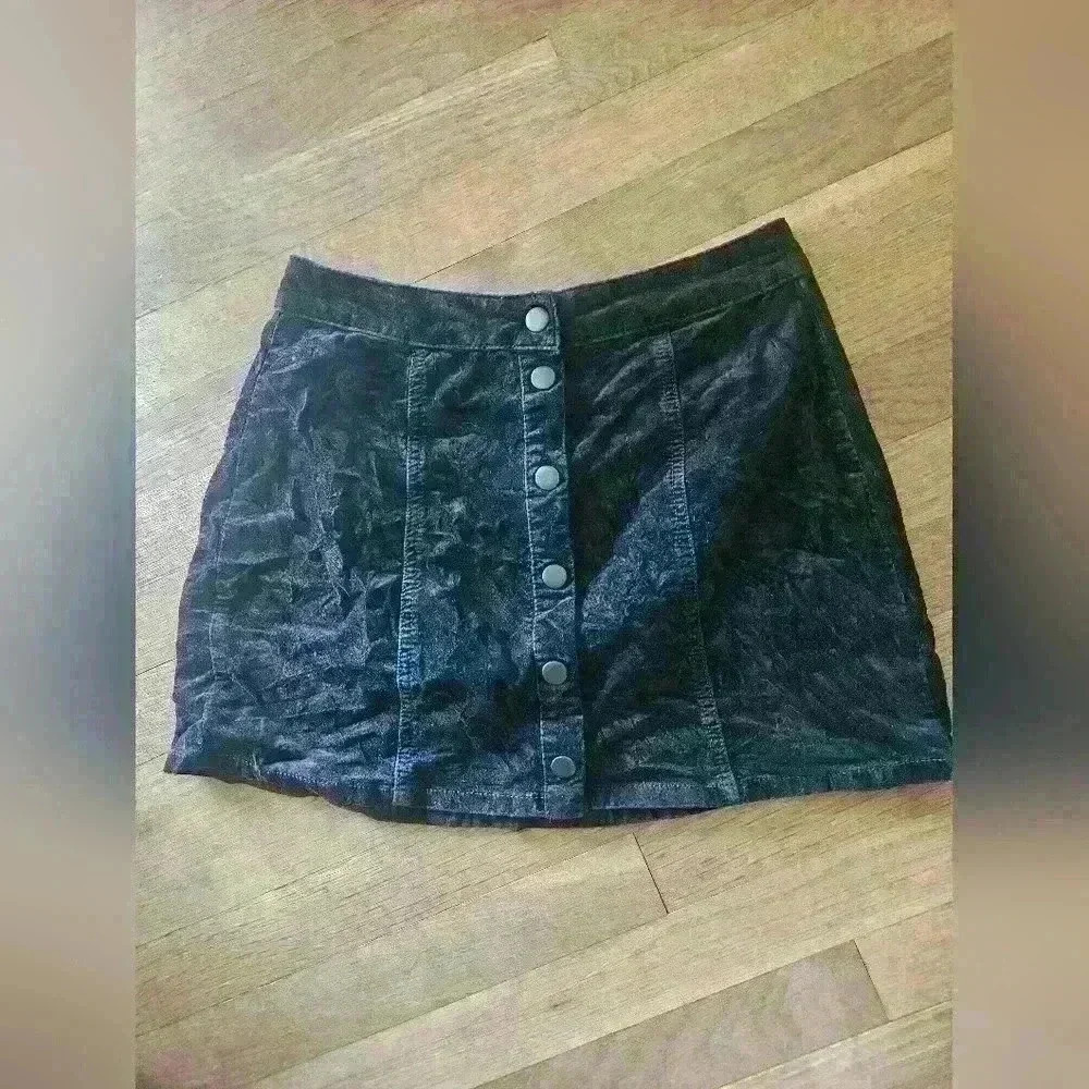 Brandy Melville Black Velvet Skirt